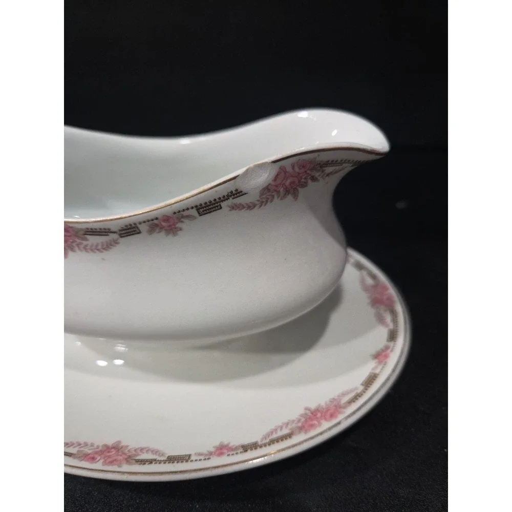 Overland by Alfred Meakin Gravy Boat with Attached Underplate, Vintage Serveware
